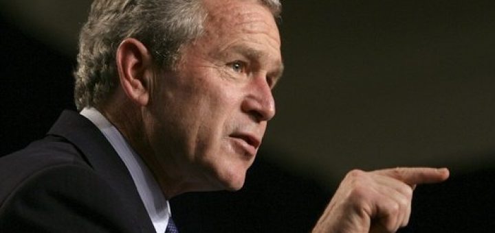 President George W. Bush discusses Social Security at the Lake Nona YMCA Family Center in Orlando, Fla., Friday, March 18, 2005.